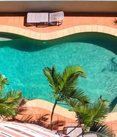 Pool photo facilities